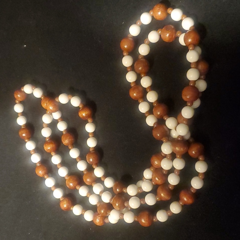 Vintage Beaded Wooden Necklace